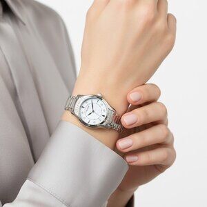 NWT Authentic Bulova Quartz White Mother of Pearl Dial Women's Watch